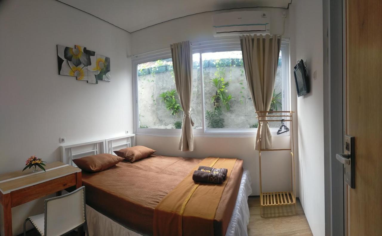 Rion Hostel ボゴール エクステリア 写真