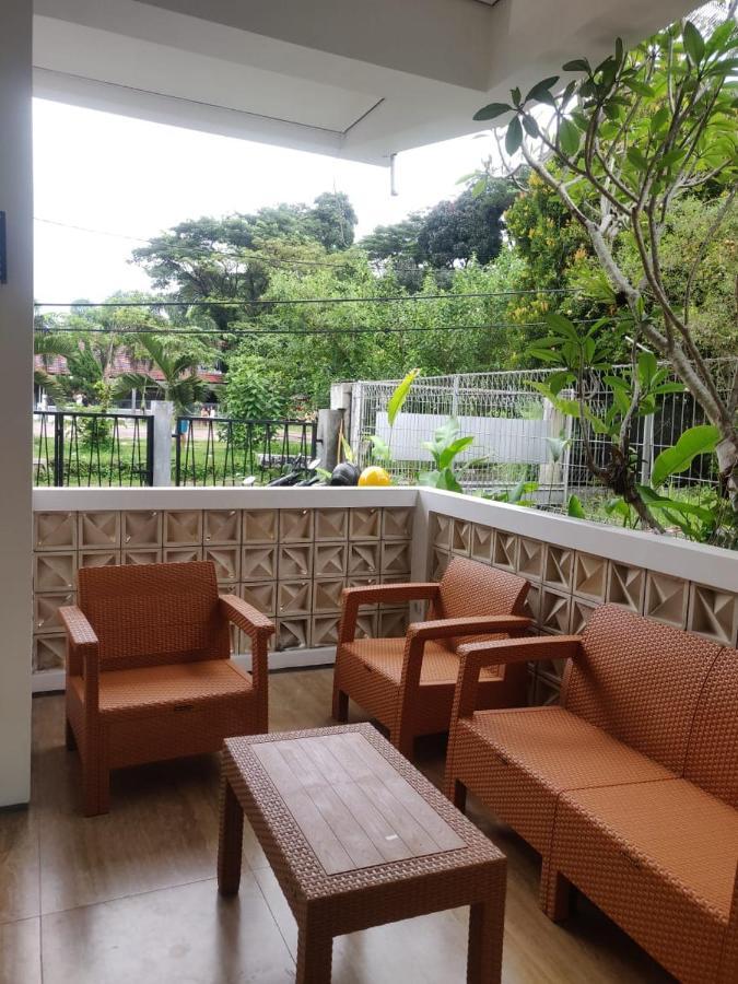 Rion Hostel ボゴール エクステリア 写真