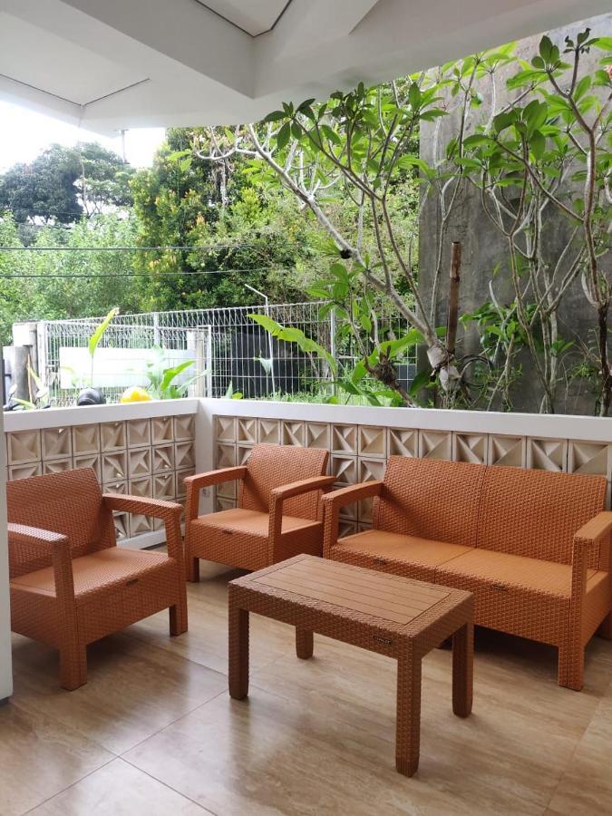 Rion Hostel ボゴール エクステリア 写真