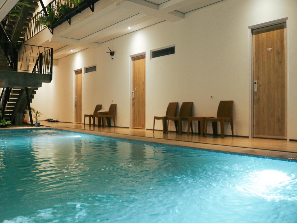 Rion Hostel ボゴール エクステリア 写真