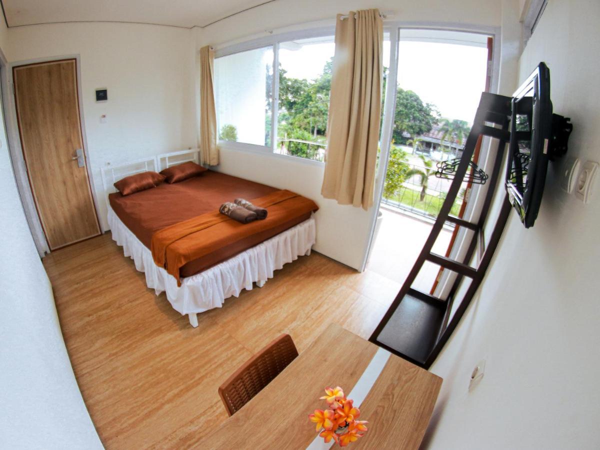 Rion Hostel ボゴール エクステリア 写真