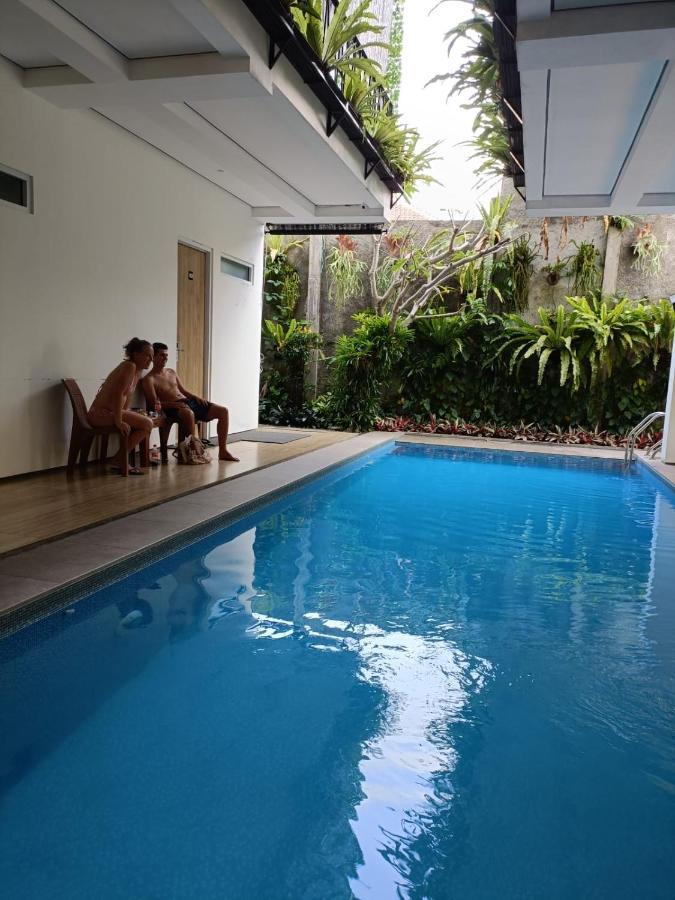 Rion Hostel ボゴール エクステリア 写真